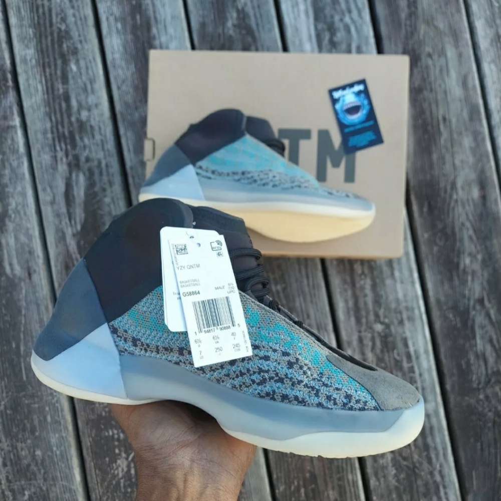 Yeezy Qwt